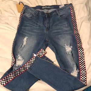 Checkered distressed jeans